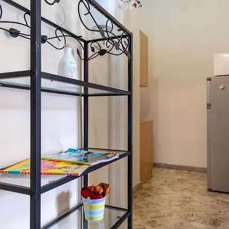 Guesthost - Dali * Bari